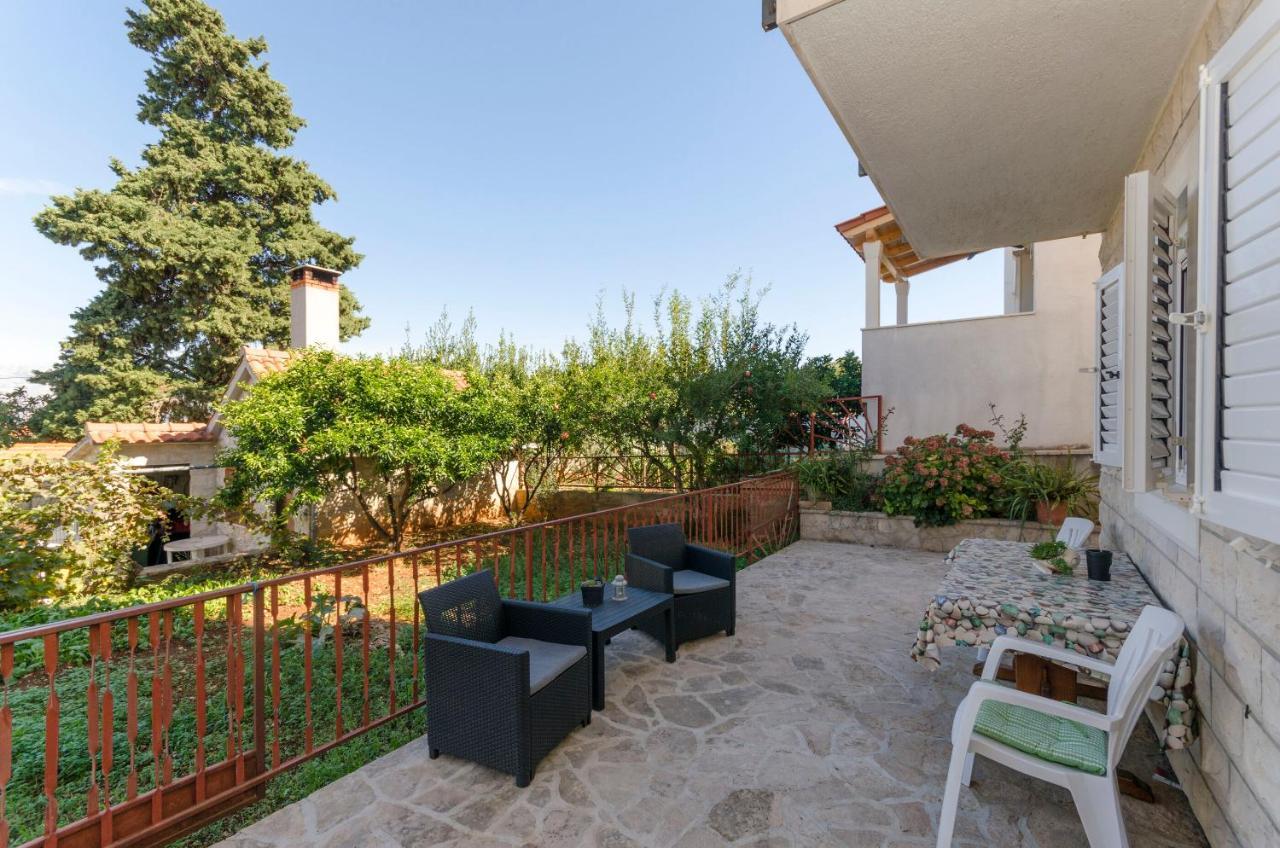 Apartments Silvana Супетар Екстериор снимка