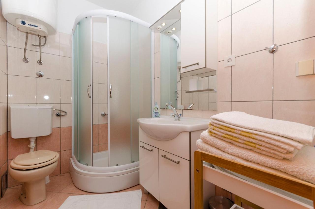 Apartments Silvana Супетар Екстериор снимка