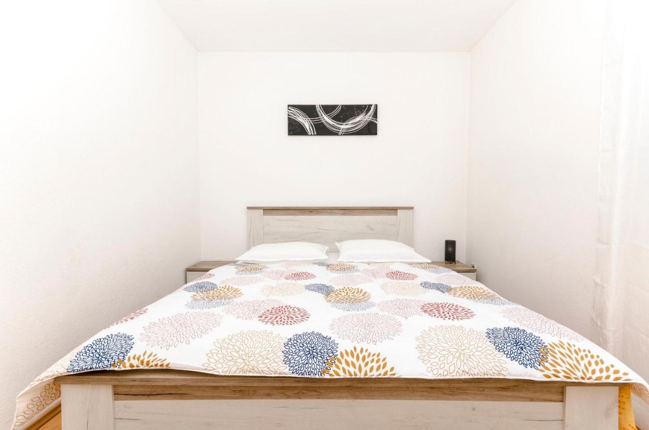 Apartments Silvana Супетар Екстериор снимка